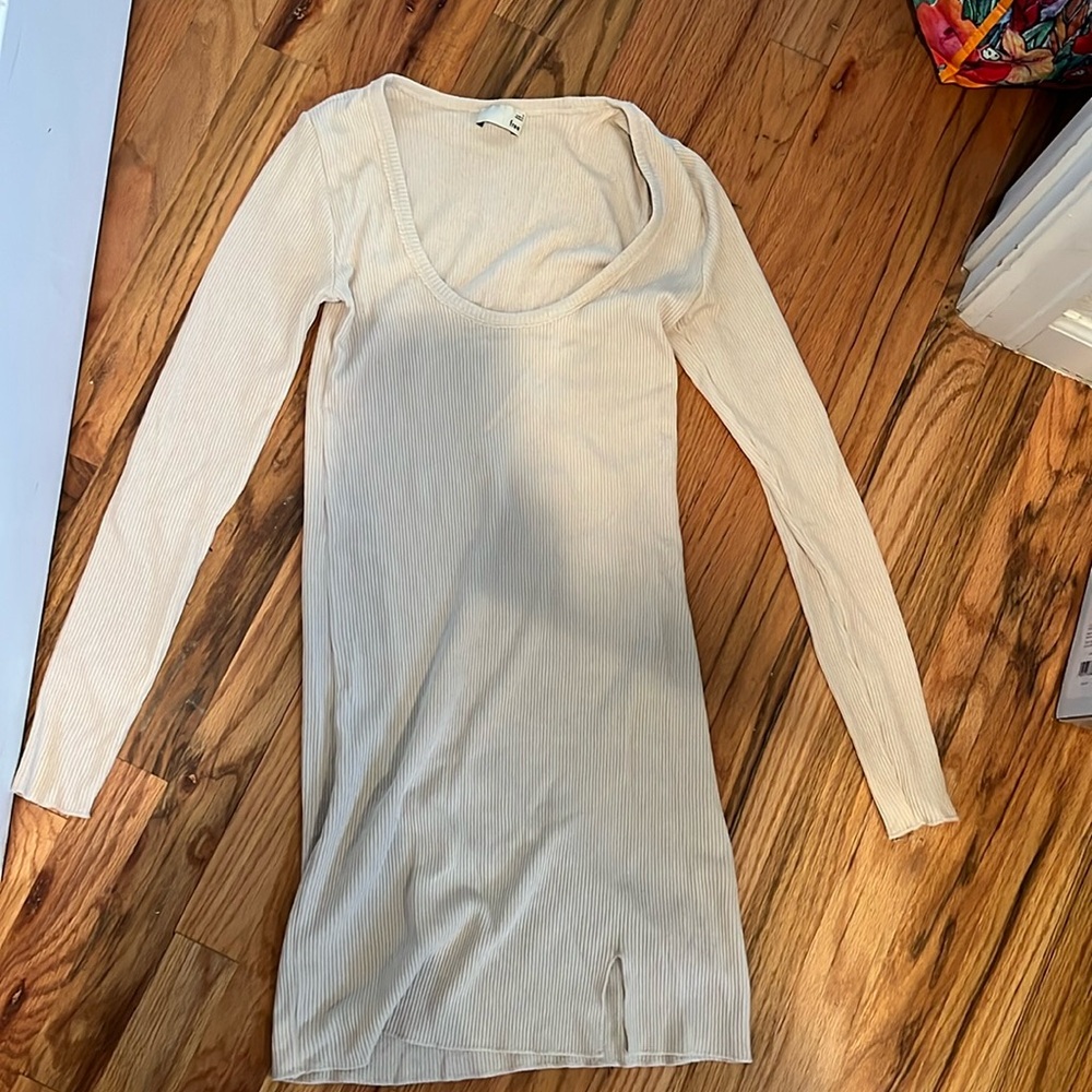 Aritzia long sleeve dress
